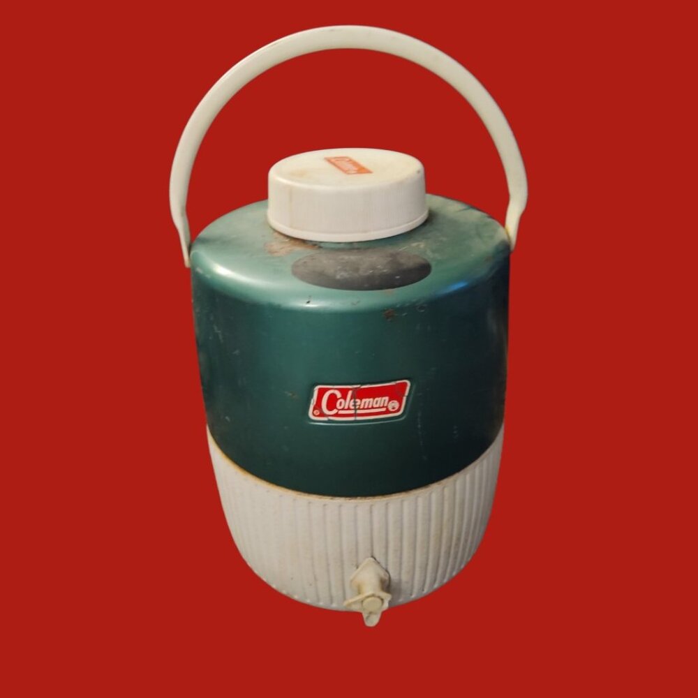 Vintage Coleman 2 Gallon Water Jug Cooler Green
